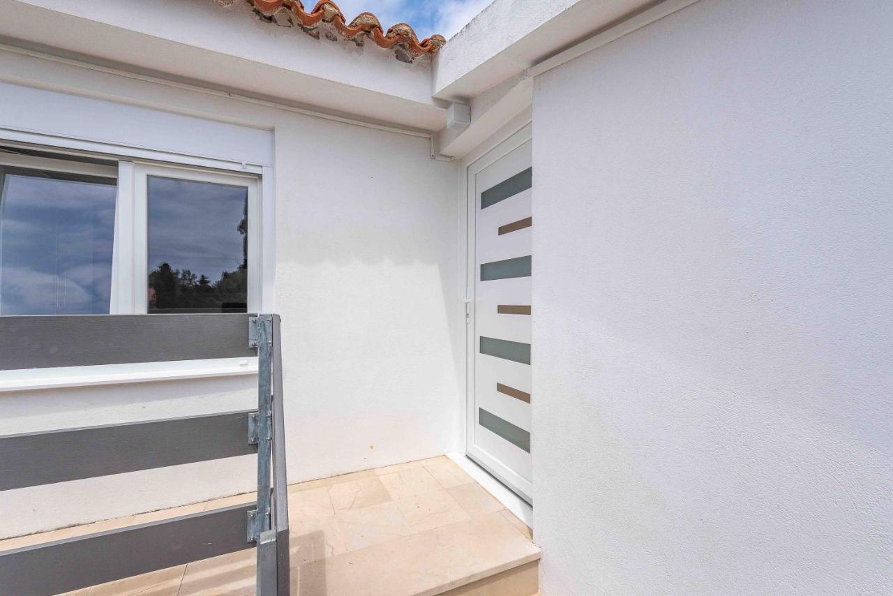נובליה Apartmani Tatjana מראה חיצוני תמונה