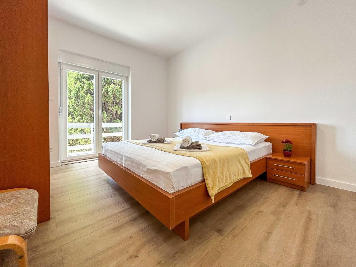 נובליה Apartmani Tatjana מראה חיצוני תמונה
